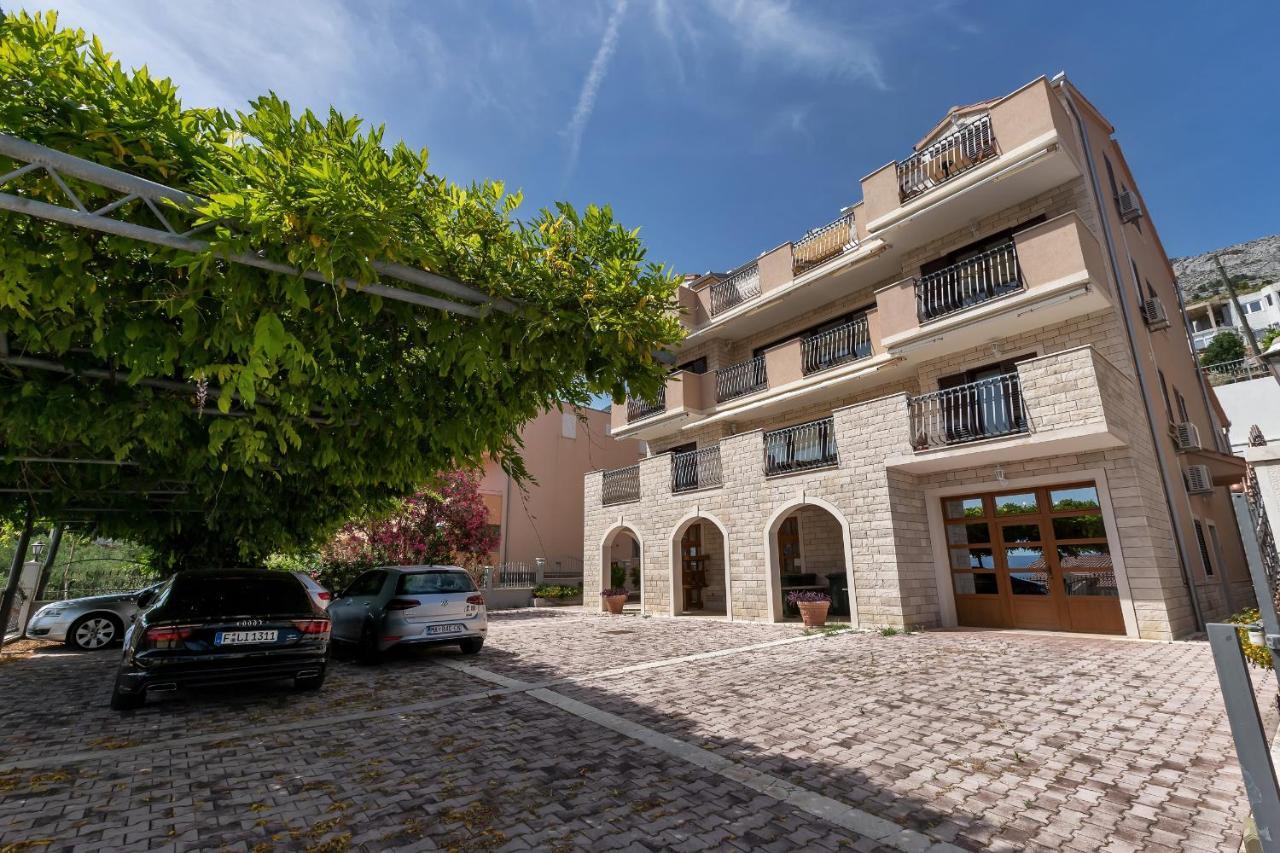 Apartments And Rooms With Parking Space Duce, Omis - 10303 エクステリア 写真