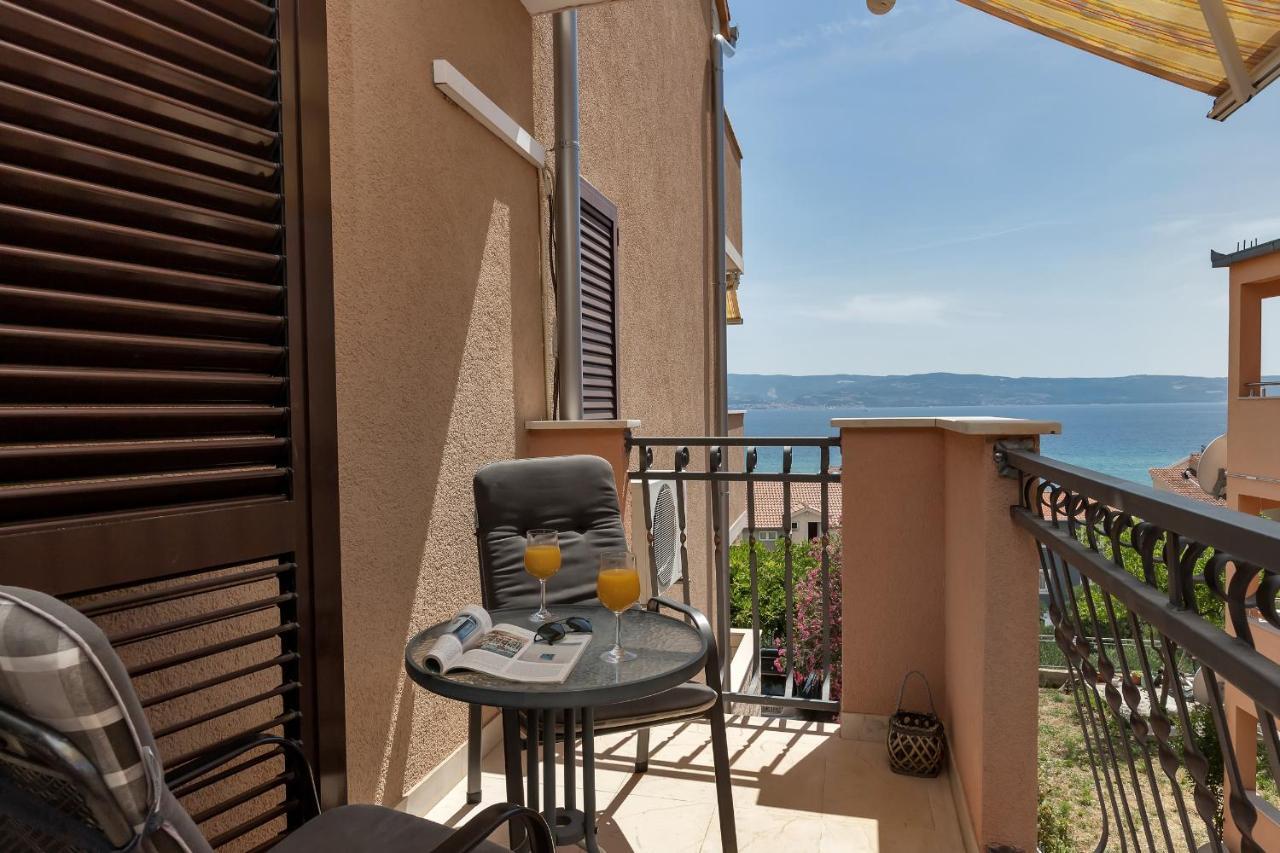 Apartments And Rooms With Parking Space Duce, Omis - 10303 エクステリア 写真