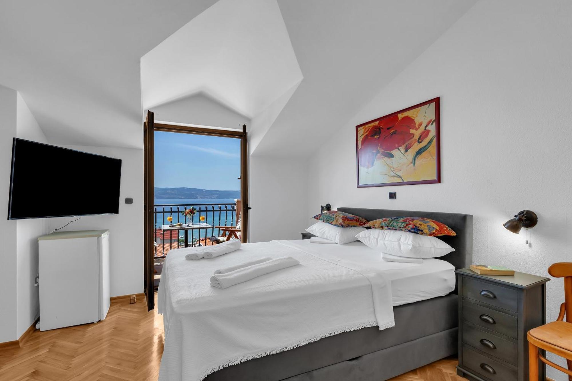 Apartments And Rooms With Parking Space Duce, Omis - 10303 部屋 写真