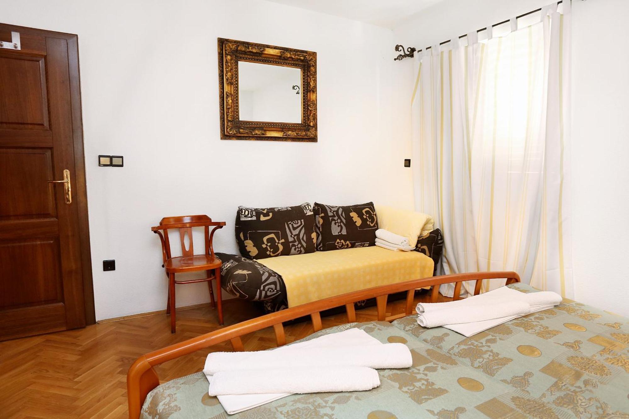 Apartments And Rooms With Parking Space Duce, Omis - 10303 部屋 写真