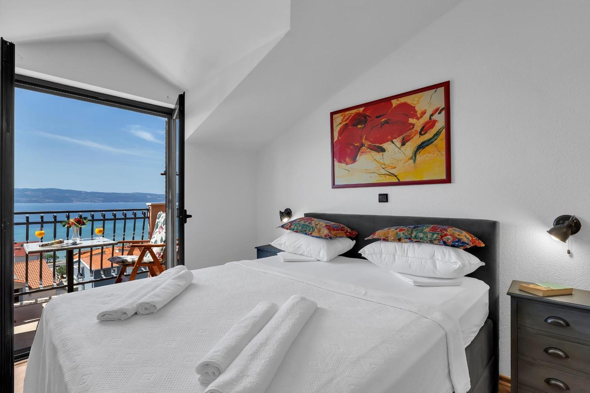 Apartments And Rooms With Parking Space Duce, Omis - 10303 部屋 写真