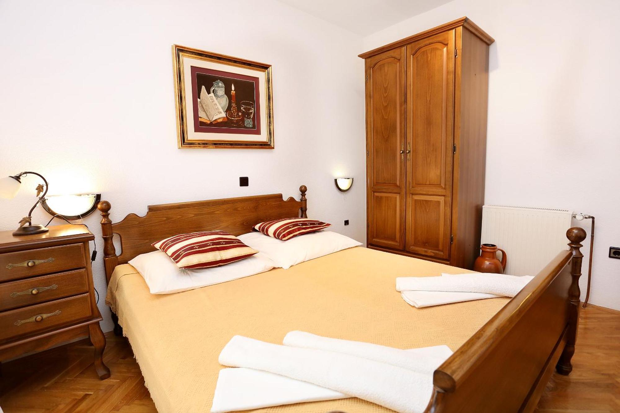 Apartments And Rooms With Parking Space Duce, Omis - 10303 部屋 写真