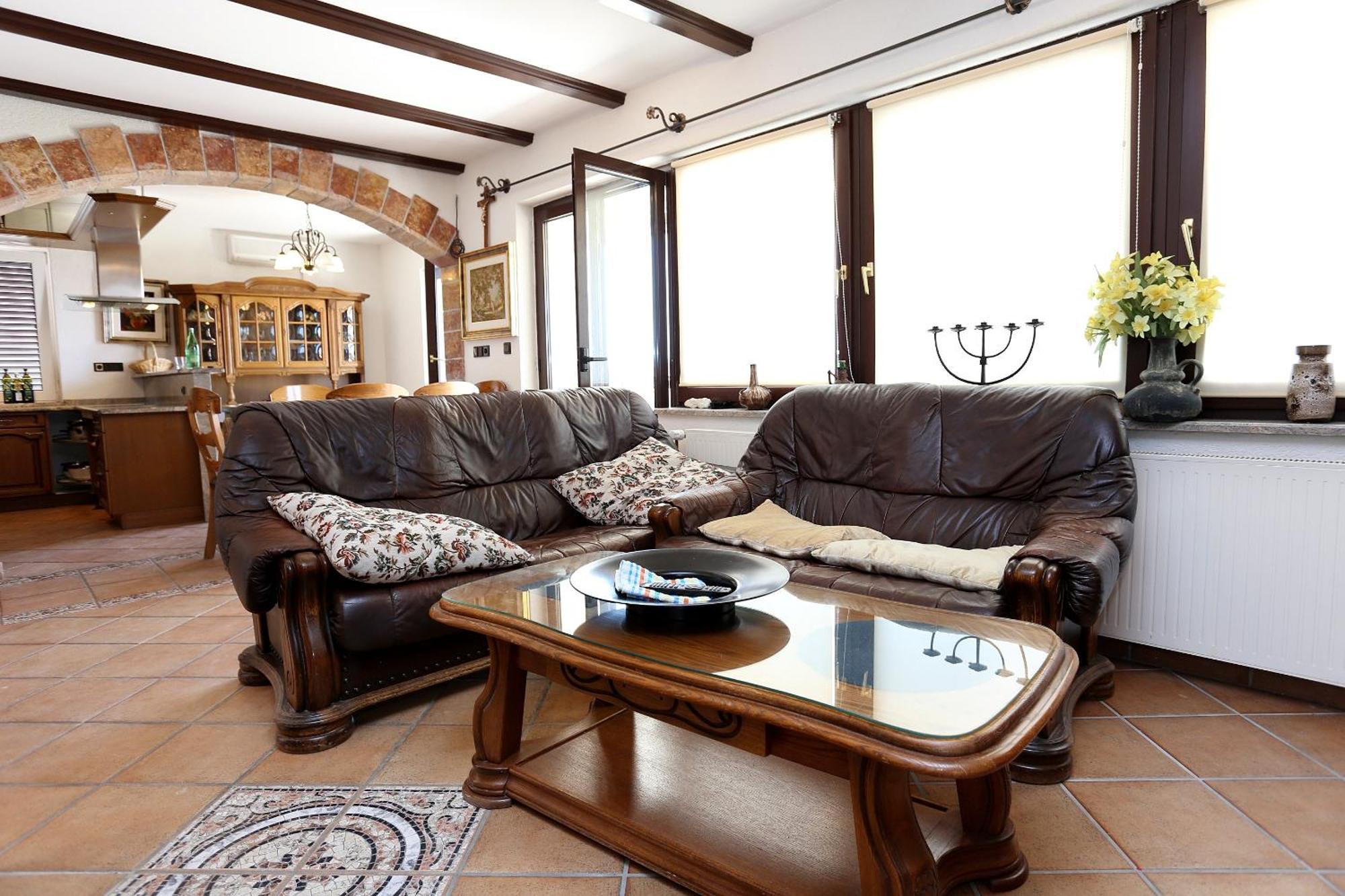 Apartments And Rooms With Parking Space Duce, Omis - 10303 部屋 写真
