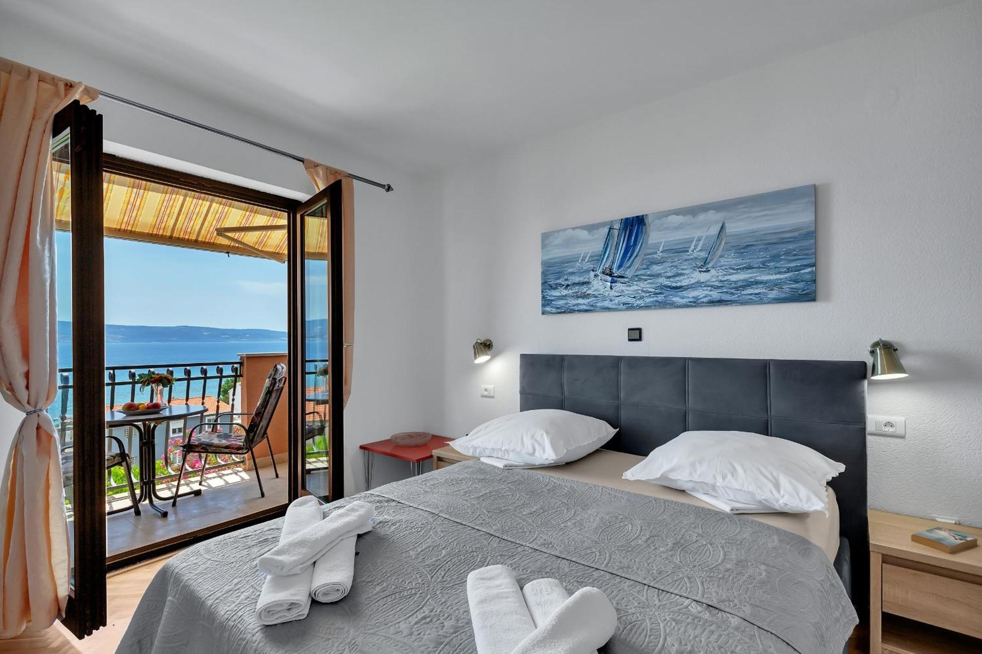 Apartments And Rooms With Parking Space Duce, Omis - 10303 部屋 写真